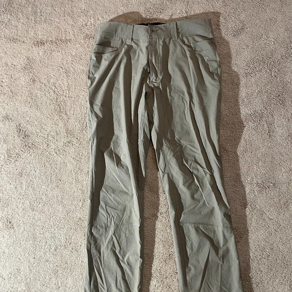 Born Primitive Traverse Pants. Khaki. 34/33